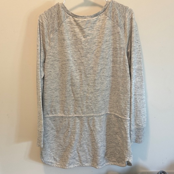Maurices Light Gray Long Top - Picture 4 of 4